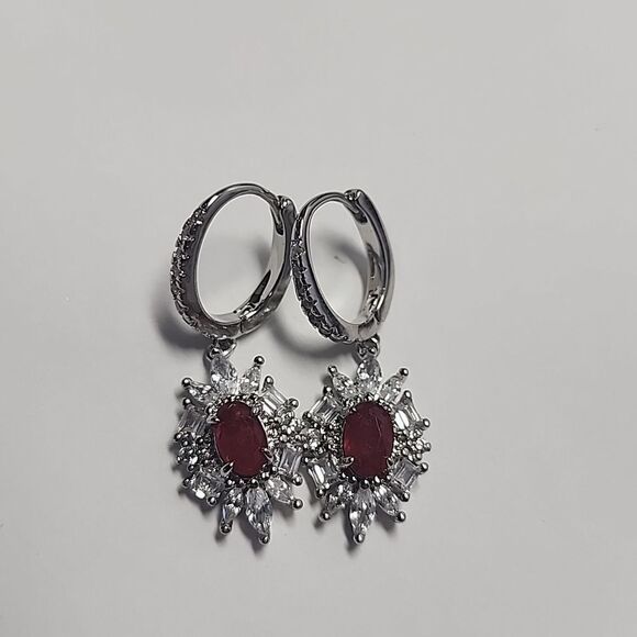 Bomb Party Earrings - Picture 3 of 4